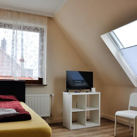 Гостевой дом Highway - Borriesstrasse 39 Бюнде
