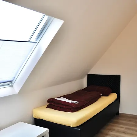 Highway - Borriesstrasse 39 Гостевой дом 2*
