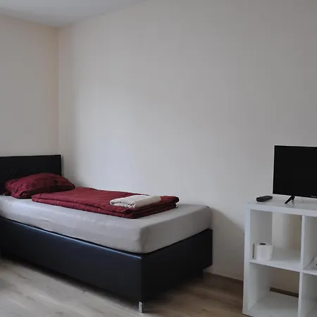 Гостевой дом Highway - Borriesstrasse 39 Бюнде